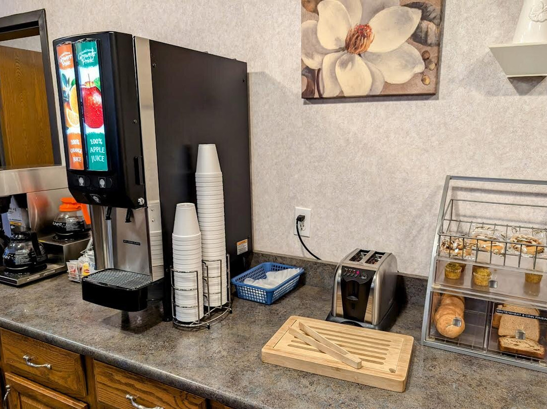 翠怡速8酒店主图