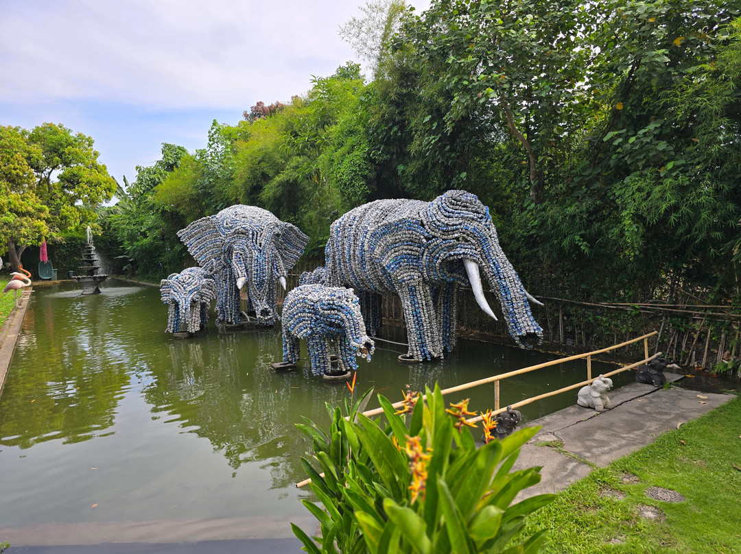Big Garden Corner-沙努尔必去景点