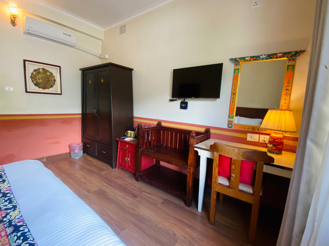 Three Jewels Boutique Hotel主图