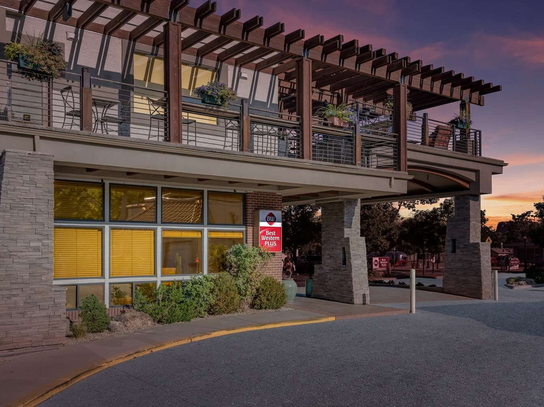 贝斯特韦斯特普勒斯峡谷之地旅馆