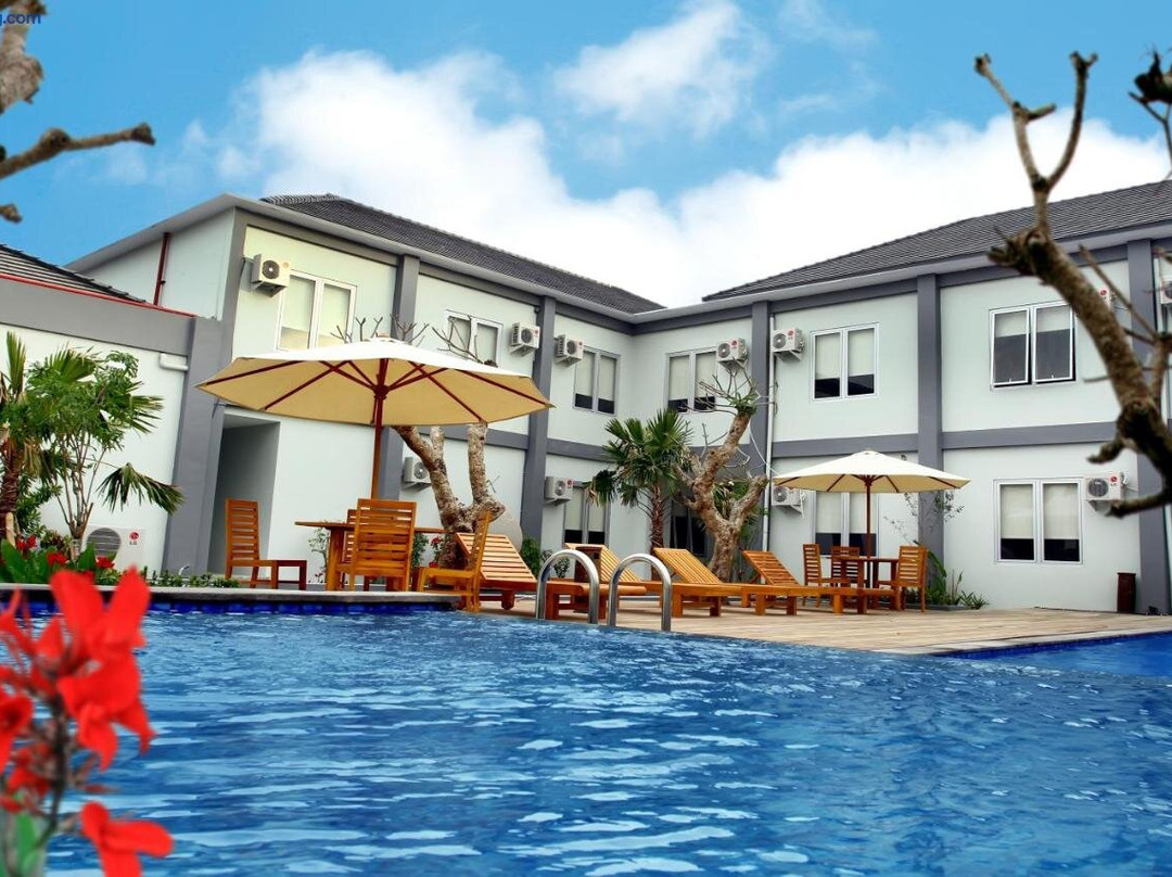 Grand Royal BIL Hotel