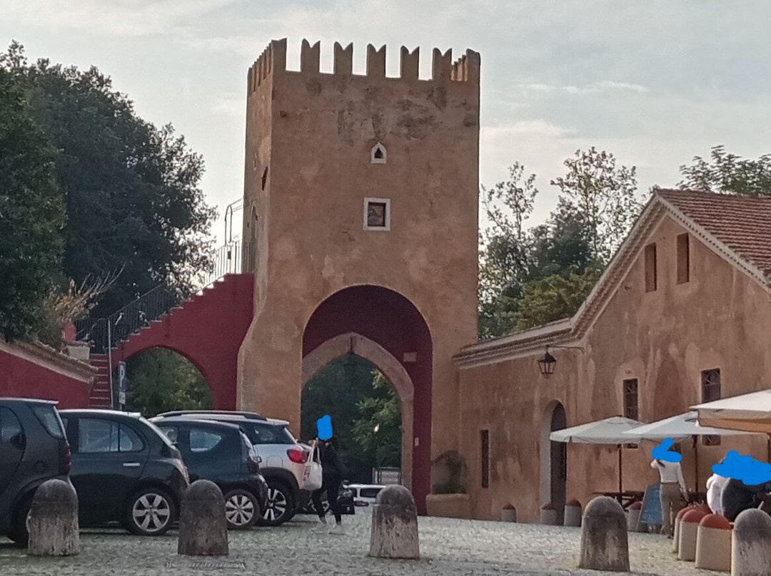 Borgo Di Fossanova景点图片