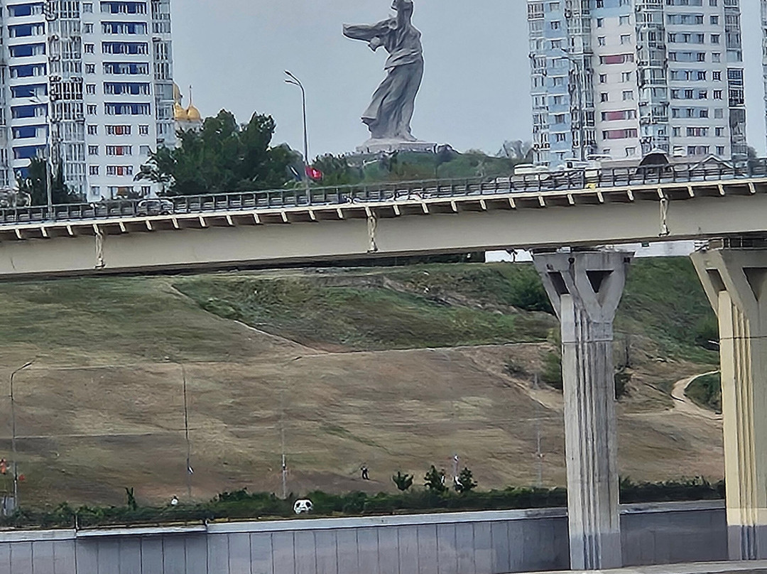 Bridge Across River Volga-伏尔加格勒必去景点