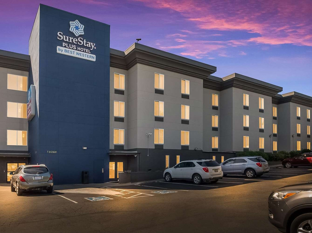 SureStay Plus by Best Western SeaTac Airport