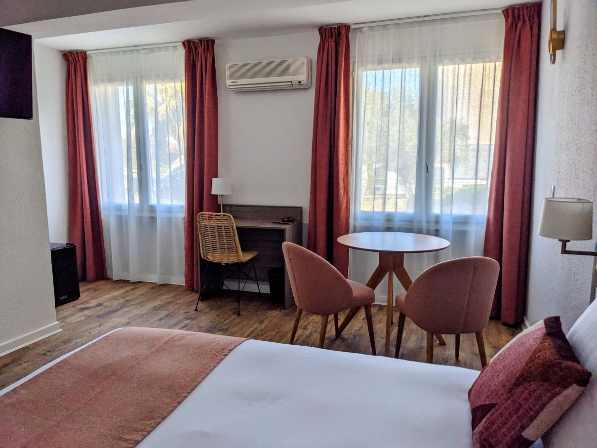 克罗瓦塞德斯宅邸酒店-客卧