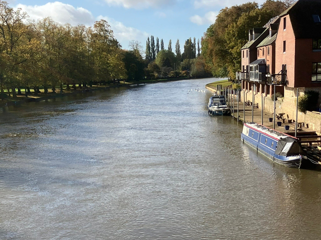 River Avon-伊夫舍姆必去景点