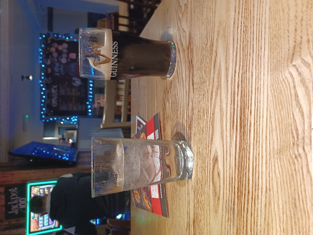 Old Grey Mare Hotel-官方