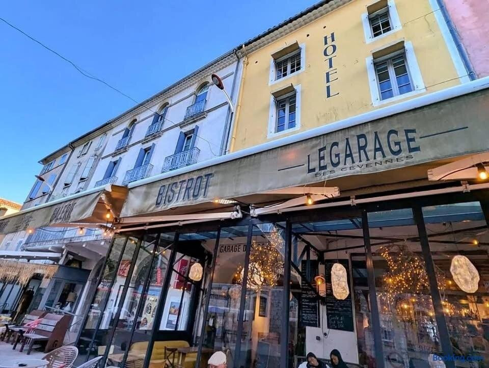 Boisset-et-Gaujac酒店住宿-Le Garage des Cévennes