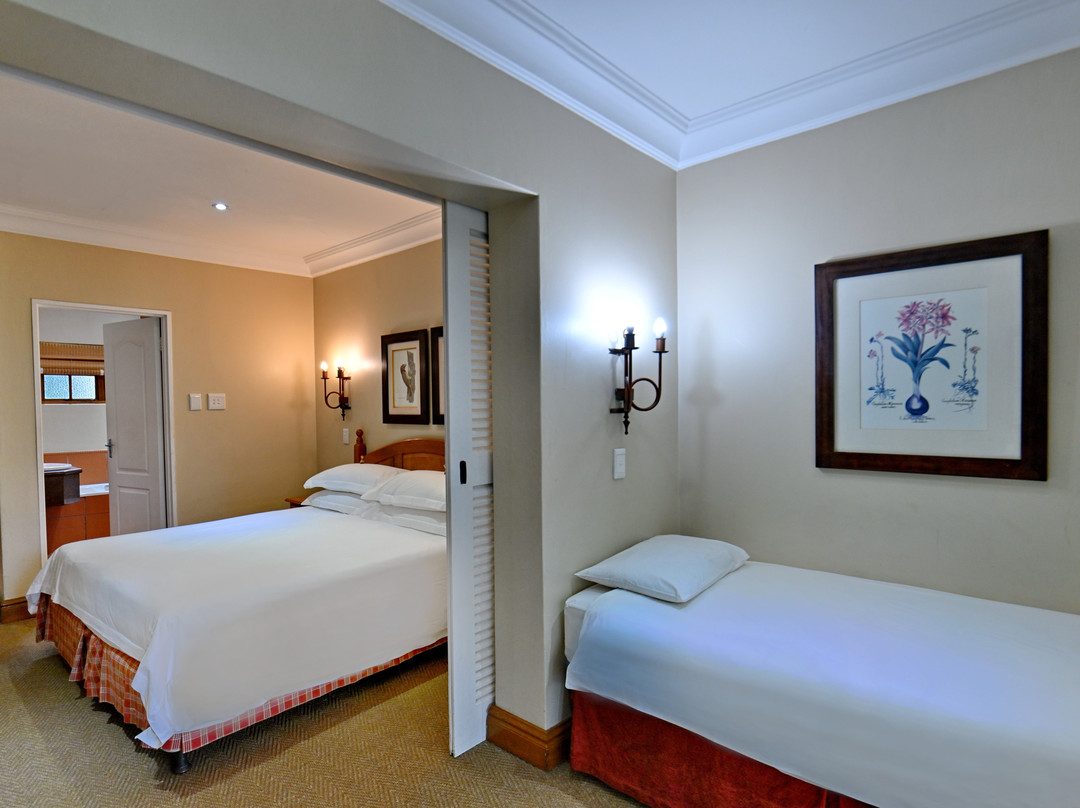 Champagne Castle Hotel主图