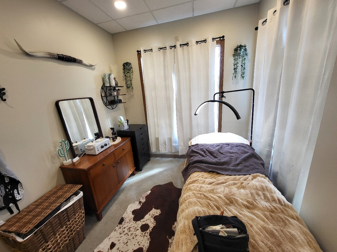 Radiant Beauty Studio景点图片