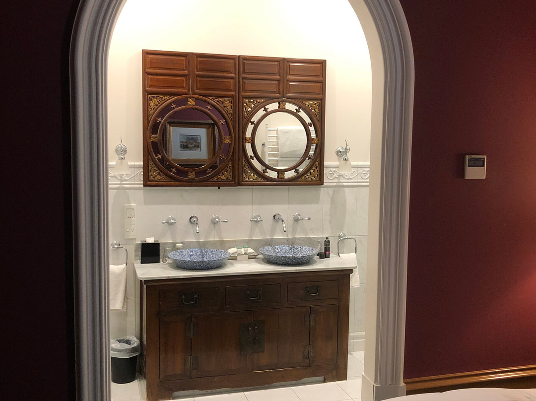 Craig's Royal Hotel主图