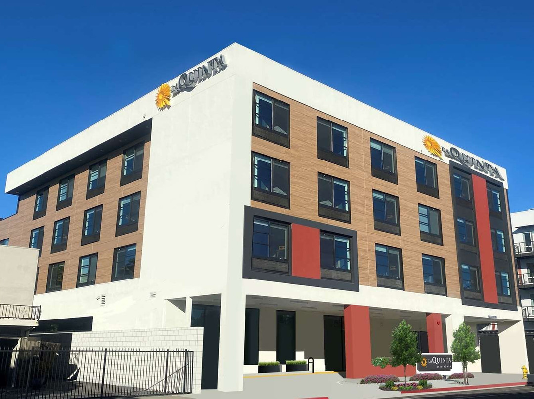La Quinta Inn & Suites By Wyndham San Jose Silicon Valley