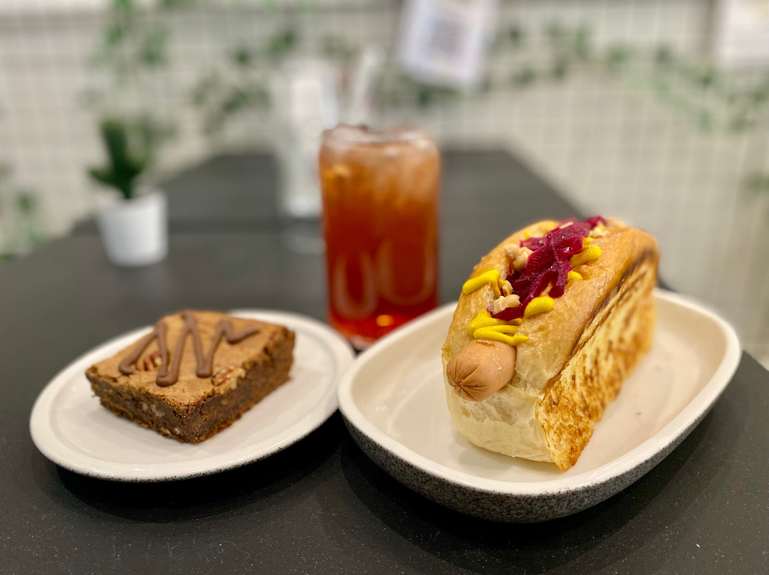 Petit Deli - Brunch & Lunch