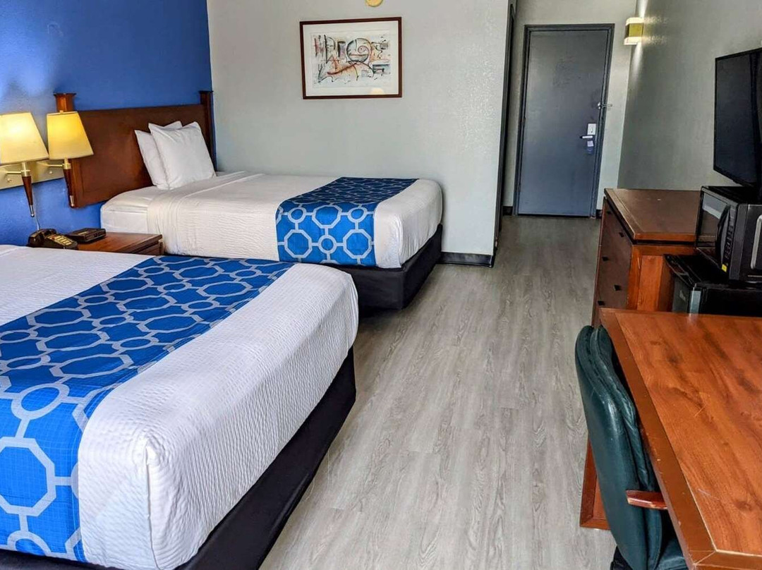 Baymont by Wyndham Hannibal