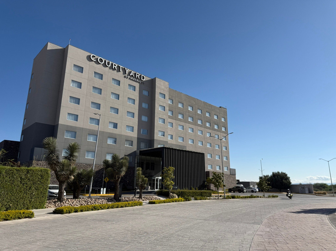 Courtyard San Luis Potosi, Los Lagos主图