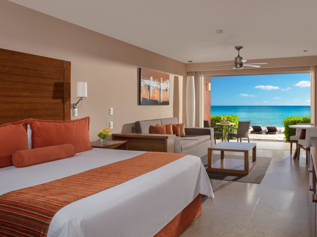 Secrets Aura Cozumel主图