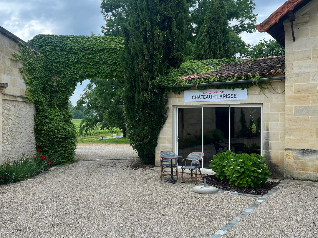 摩尔城堡酒店主图