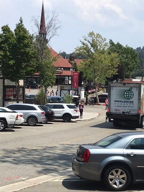 Lake Arrowhead Village-箭头湖必去景点