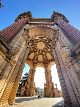 迪瑞斯科酒店主图