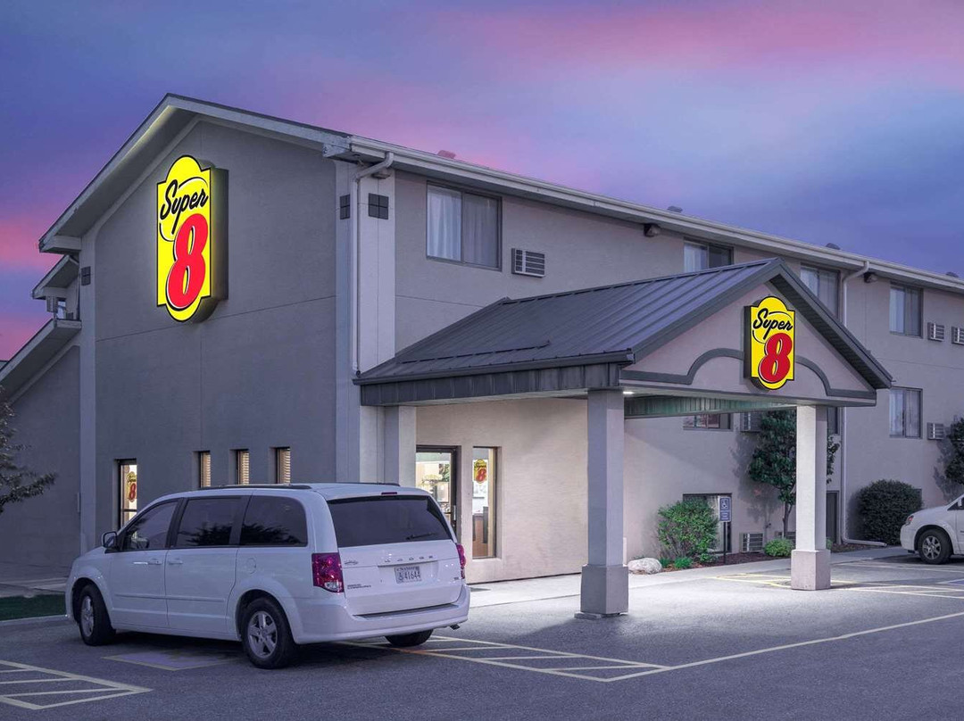 Montevideo酒店住宿-Super 8 by Wyndham Willmar