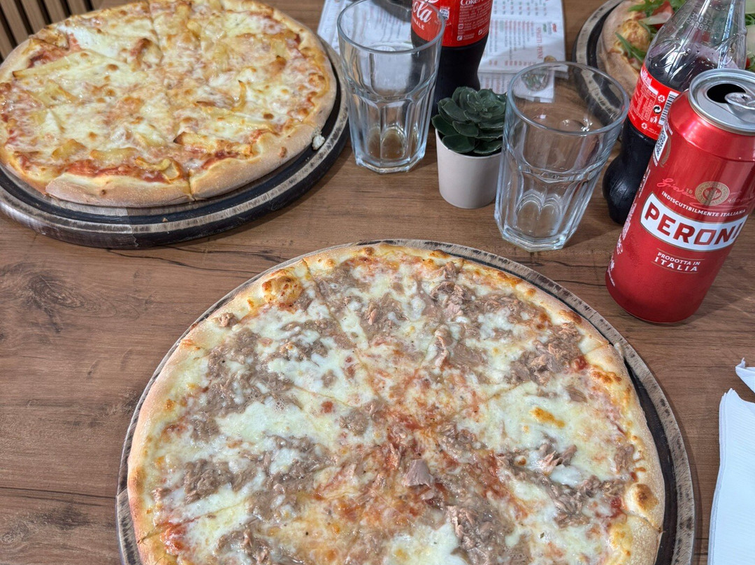 Pizzeri Benvenuto , Durres Albania