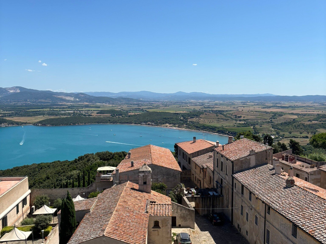 Torre Medievale e Rocca Degli Appiani-Populonia必去景点