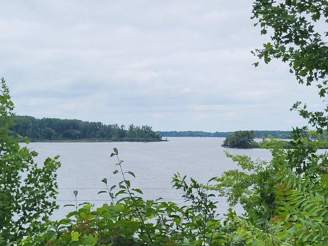 Oak Grove Cemetery-Coldwater必去景点