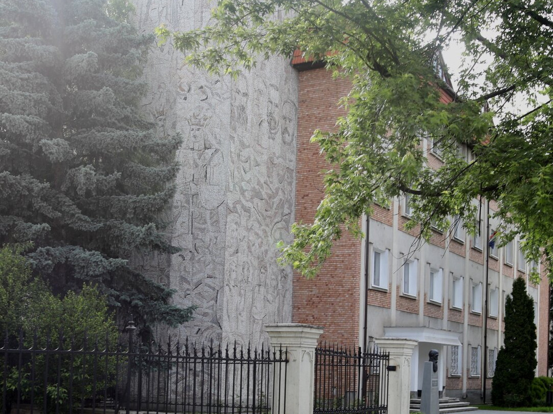 Bustul Lui Nicolae Iorga-Bistrita Bargaului必去景点