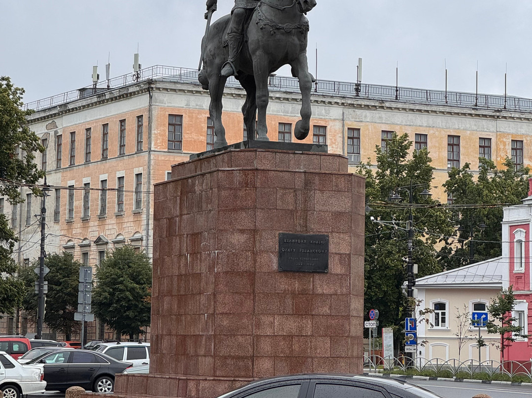 Monument to the Prince Oleg Ryazanskiy-Ryazan必去景点