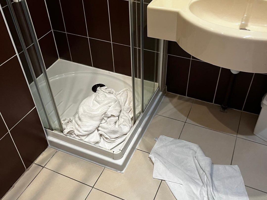 艾萨帝都酒店主图