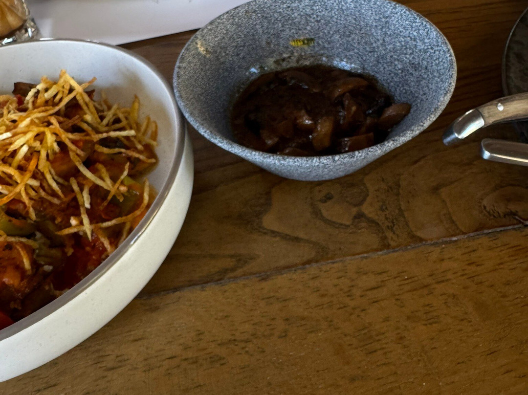 Noe Beach Restaurant