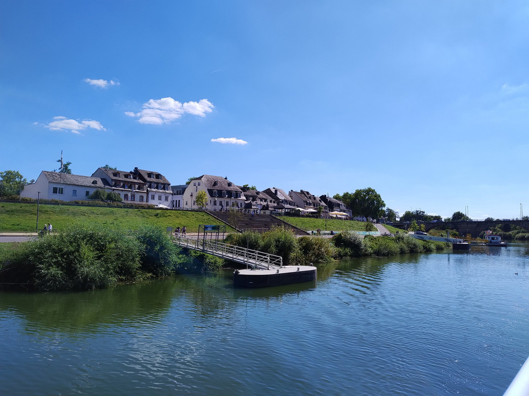 Personen-Schifffahrt Gebr. Kolb-Briedern必去景点