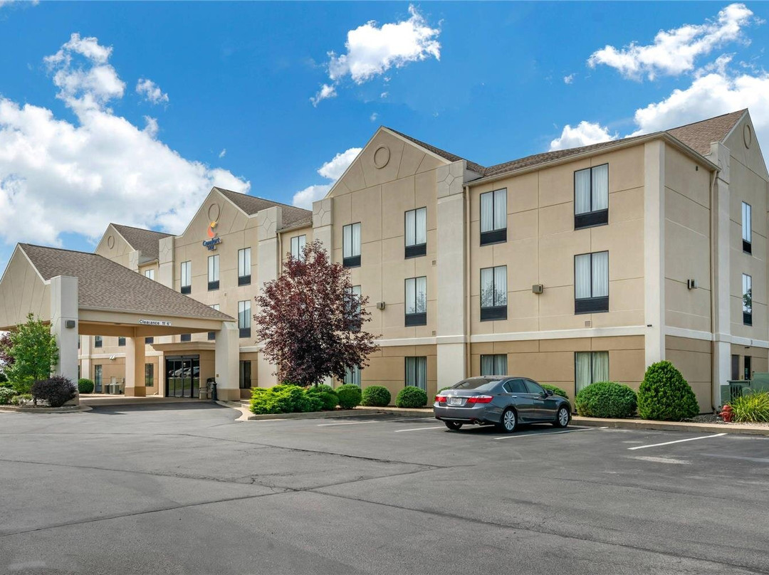 Bourbon酒店住宿-Comfort Inn Sullivan