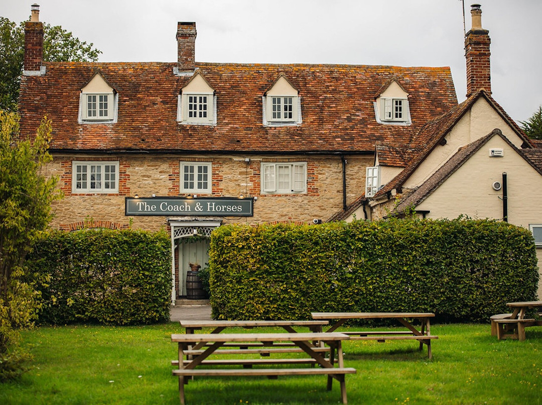 The Coach & Horses Inn主图