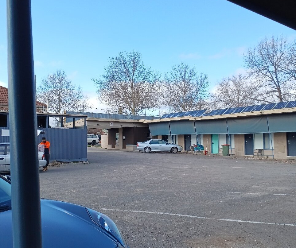 榆树汽车旅馆主图