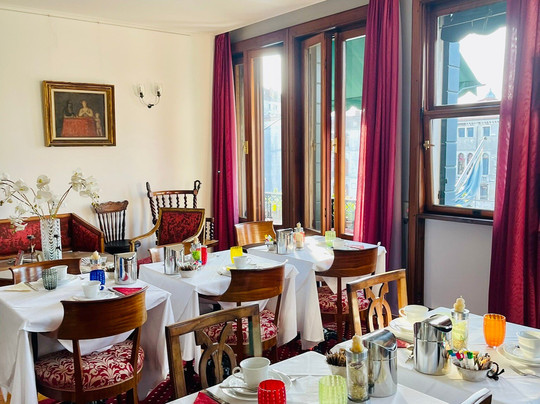 卡安杰利酒店主图