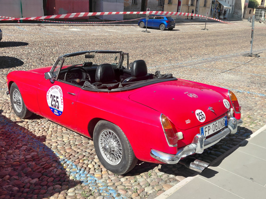 Piazza Sordello-曼托瓦必去景点