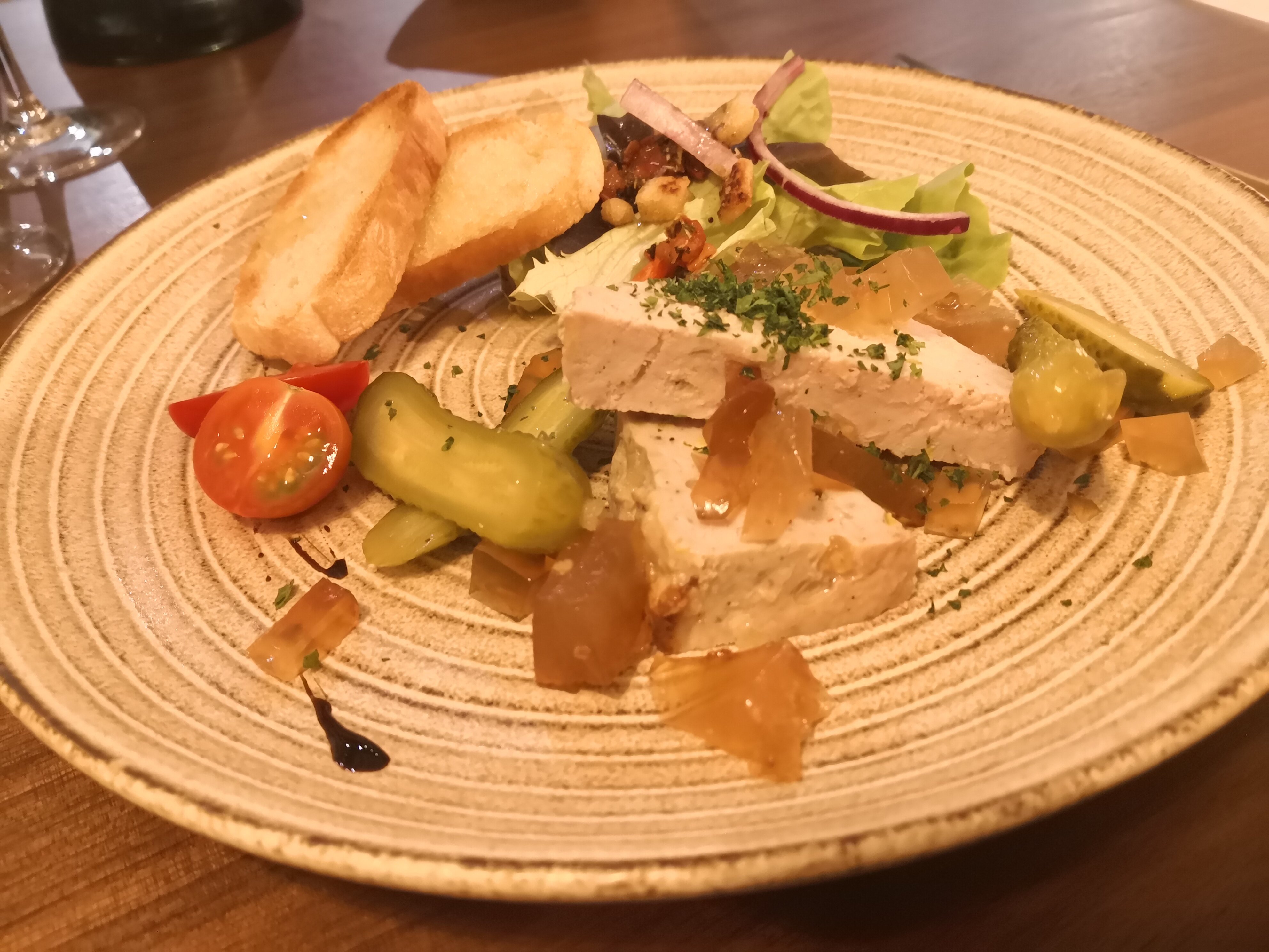 Logis Hostellerie Saint Louis-官方