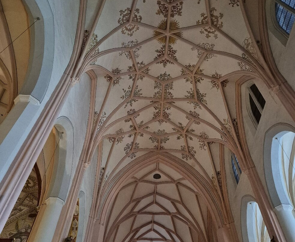 Basilika St. Michael-月亮湖必去景点