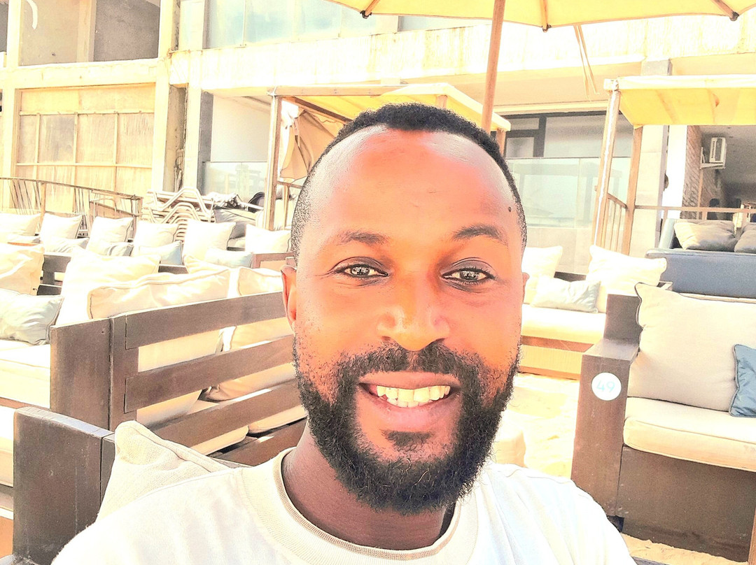 Alora Beach Resort-阿克拉必去景点