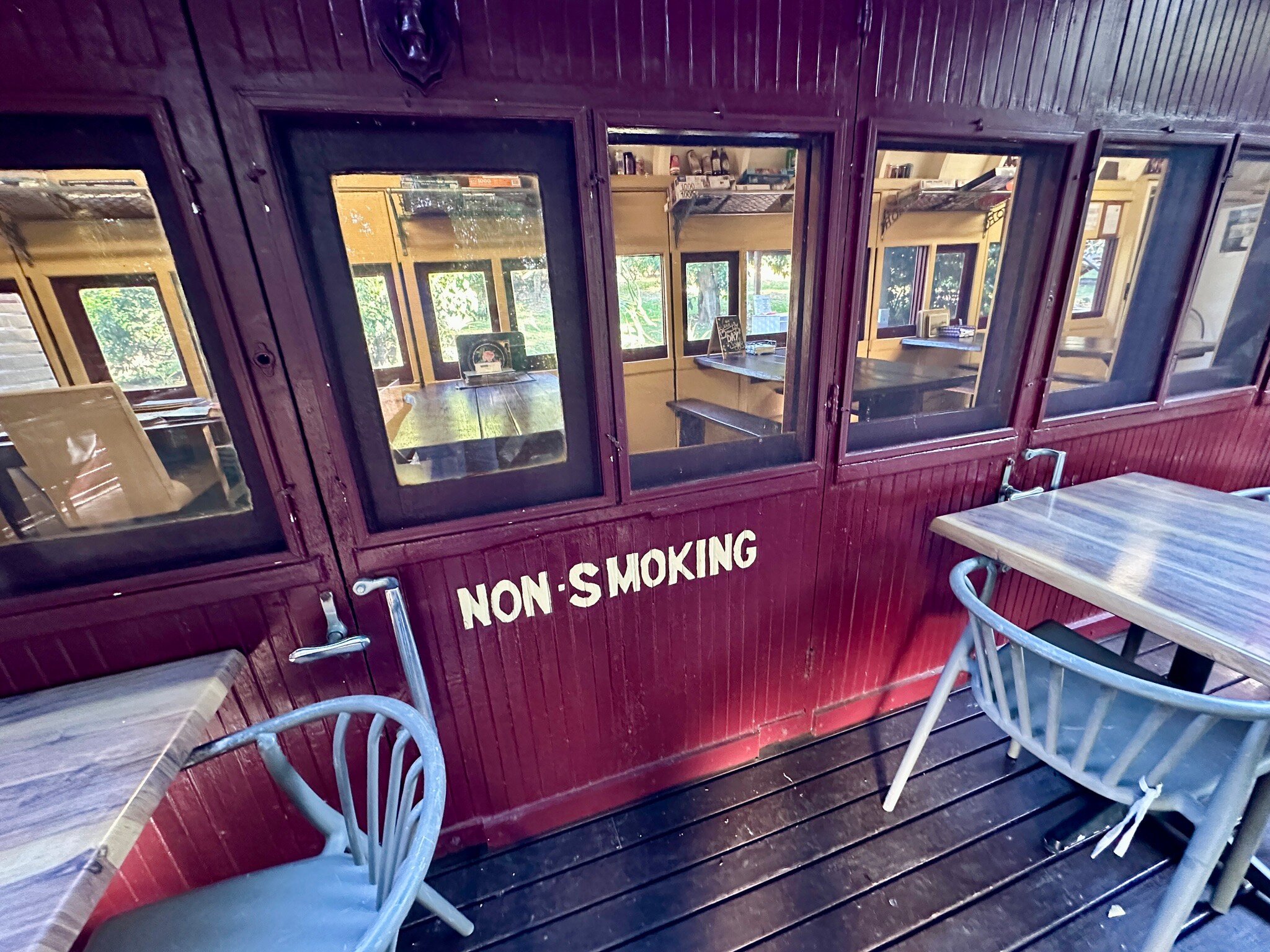 玻璃屋山生态旅馆-官方