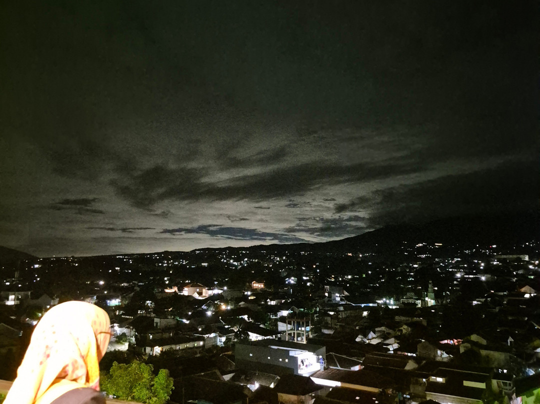 Aurora Sky & Grill Cafe