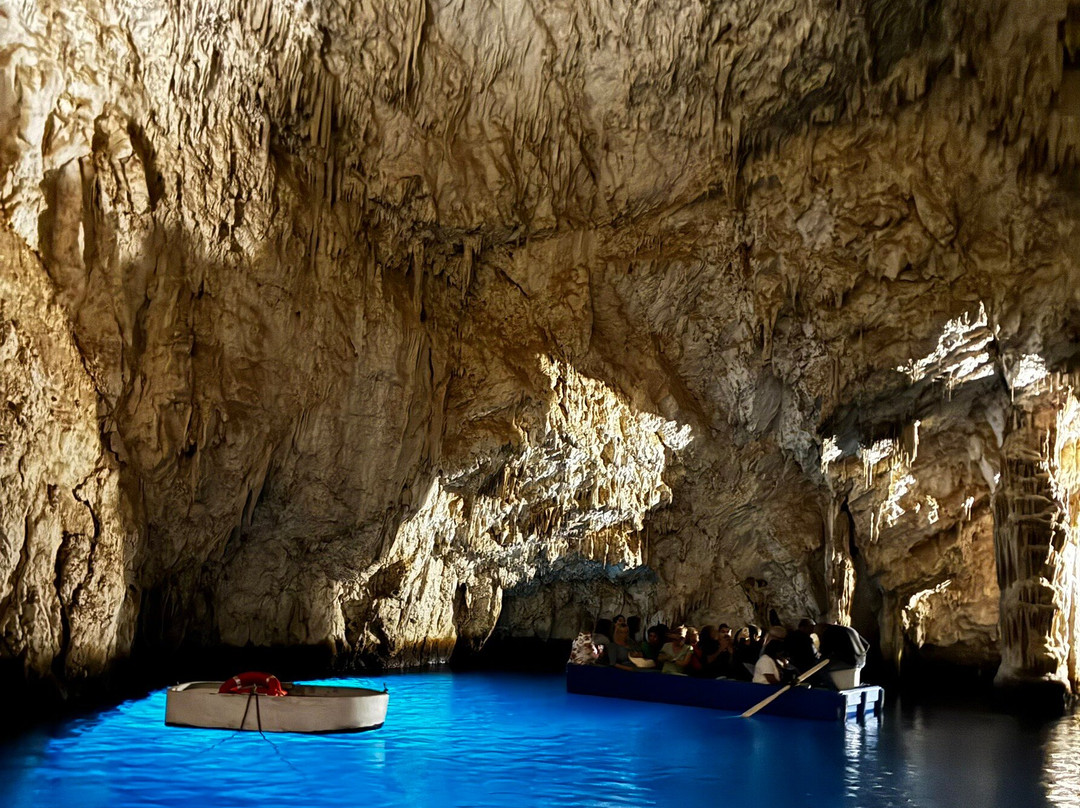 Grotta dello Smeraldo (Emerald Grotto)-波西塔诺必去景点