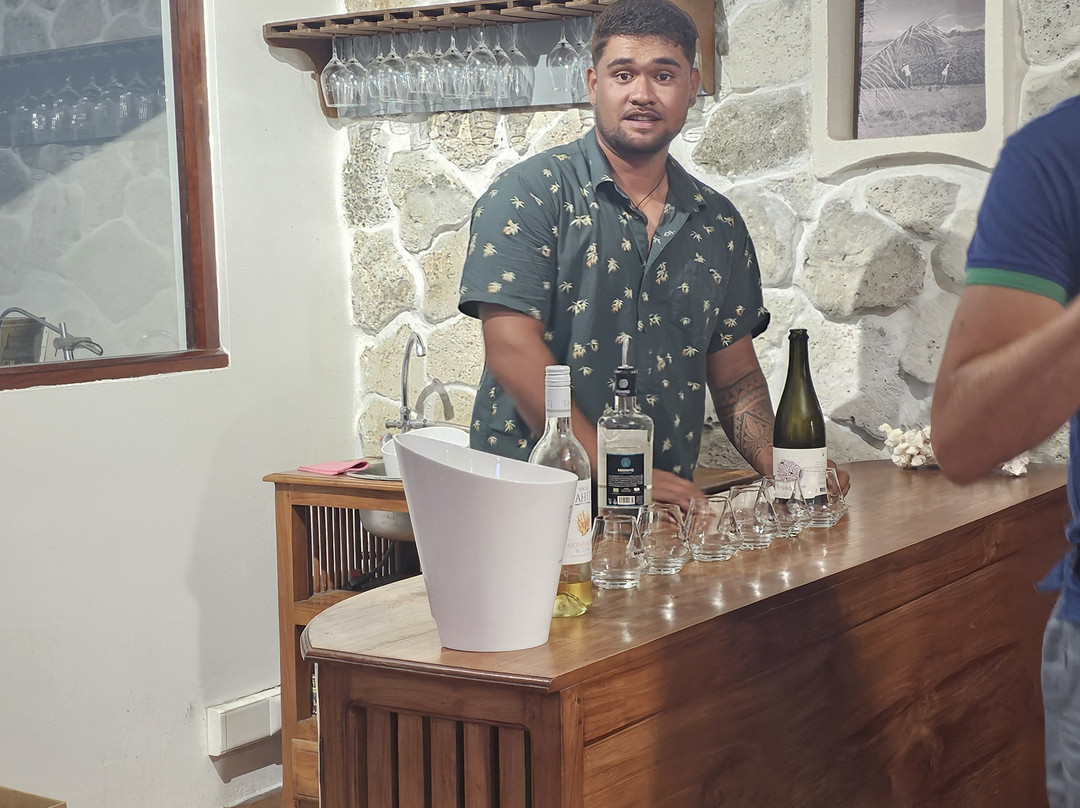 Cave De Rangiroa-阿瓦托鲁必去景点