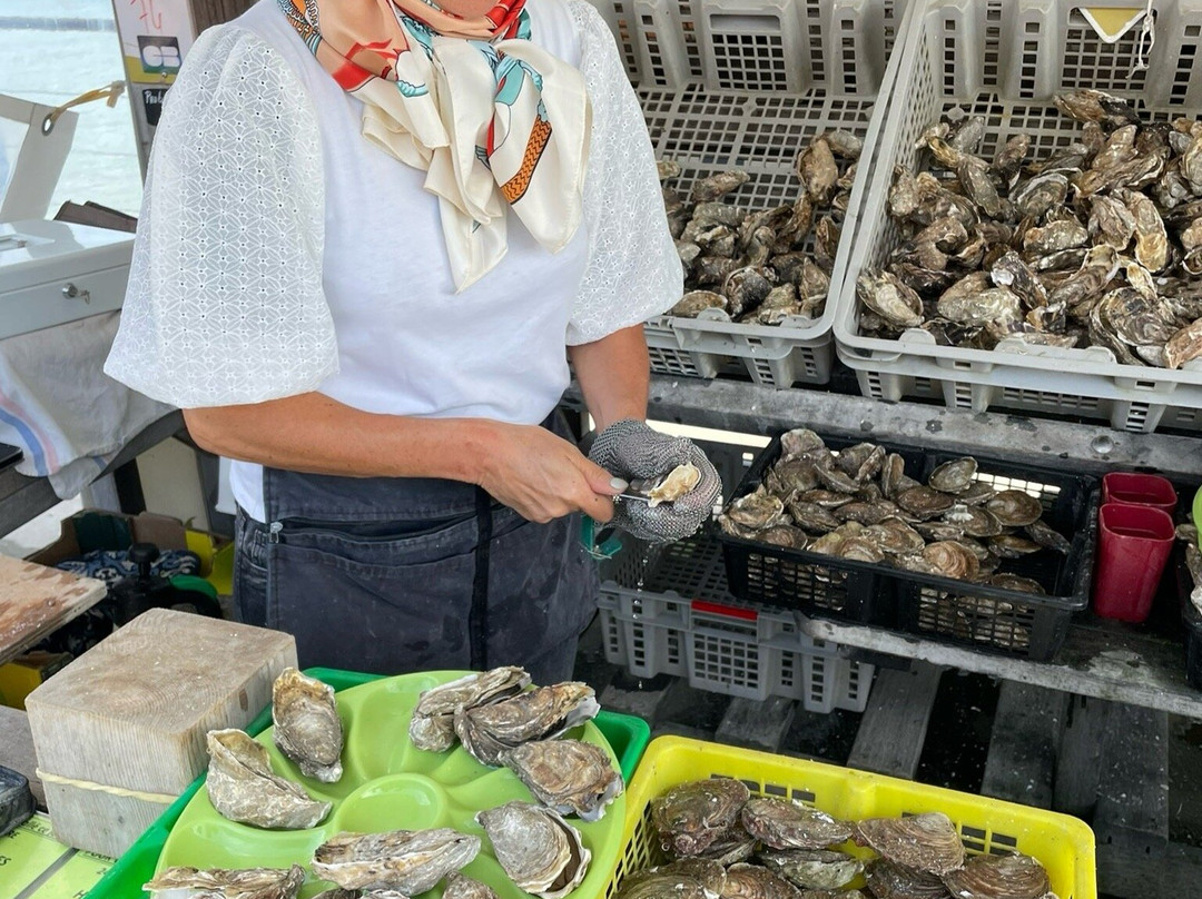 Marché Aux Huîtres-康卡勒必去景点