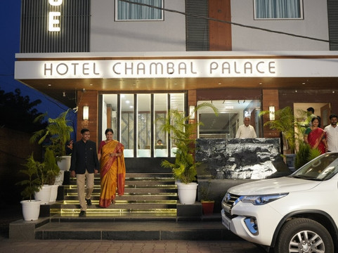 Hotel chambal palace
