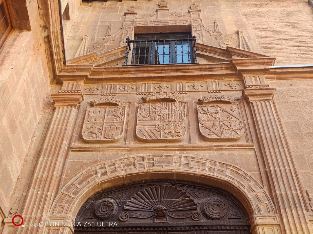 Monasterio de Santa Maria La Real-纳赫拉必去景点