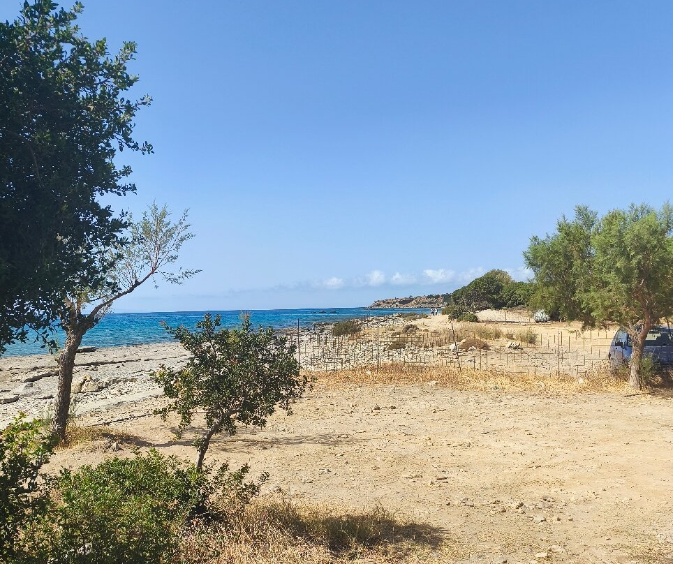 Peristeres beach-Rodakino必去景点