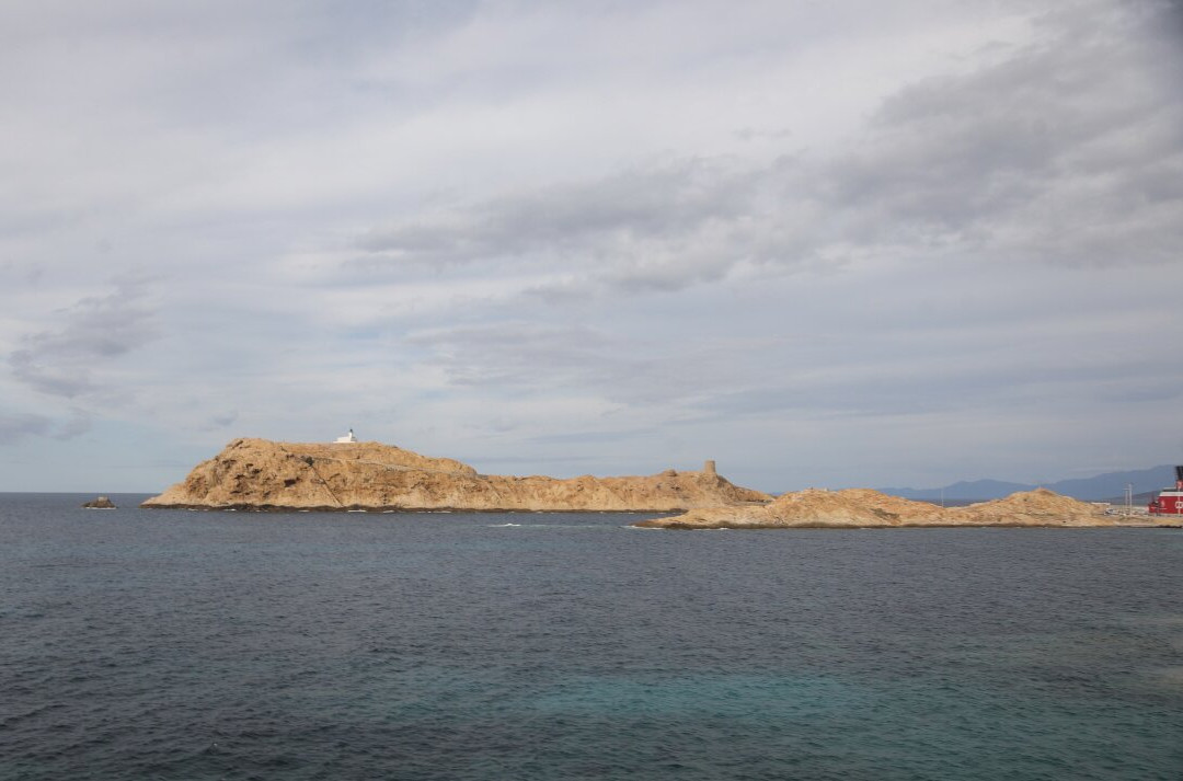 Phare de la Pietra-Ile Rousse必去景点