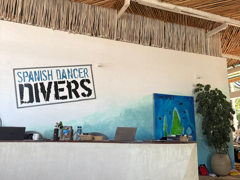 Spanish Dancer Divers-孥归必去景点